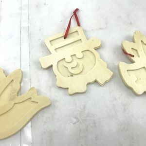 Set of 3 Unfinished Wood Ornaments with Hanging Ri
